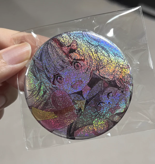 めっちゃキランキランでちょっとイラスト見にくいです……ごめんね薄暗くするとちゃんと見えるから許してくんろ……(><) 