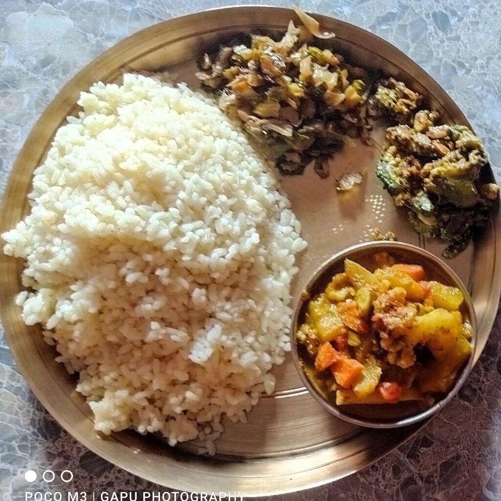 FoodieOdia's tweet photo. Today's lunch before leaving for the #Wikimania2022 at Bhubaneswar.
#foodieodia #OdiaFood #therawtextures #feedfeed #nomnom24x7 #ChickenBiriyani #foodiesofbhubaneswar #Biriyani #bengalifood #northindianfood #MachhaBesar #chennaifood #mumbaifoodie #instafoodie #foodiesofindi… https://t.co/ZyT5eKEgsN