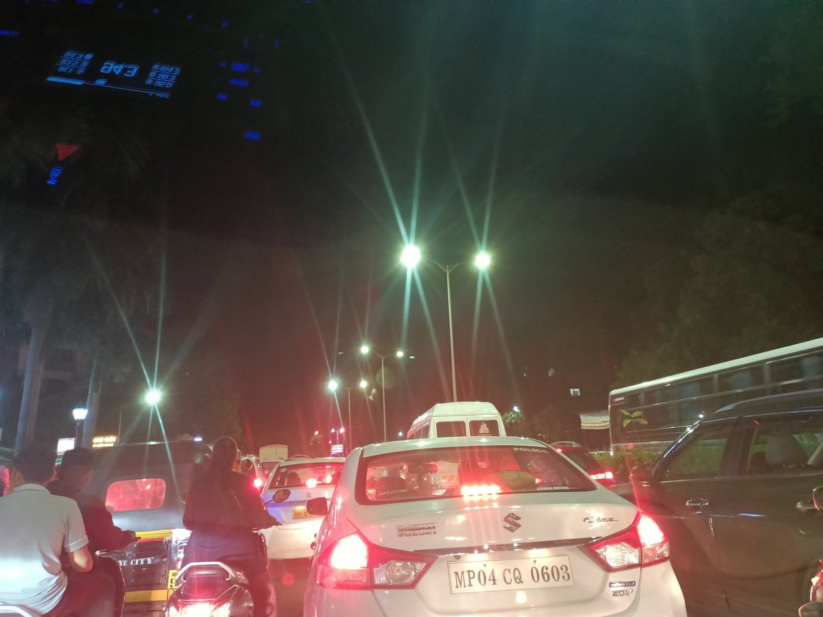 This 90min signal near Badhai sweets, woodland society-Kothrud is completely unnecessary and is a sheer waste of time. It has been highlighted time n again by many residents from kothrud. <a href="/PMCPune/">PMC Care</a> plz look into it