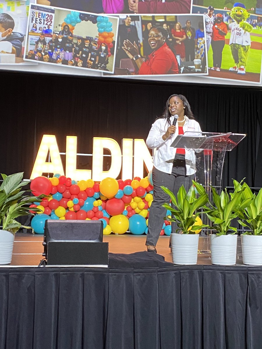 ⁦@drgoffney⁩ kicked off the #Aldineconvocation2022 with an “attitude of gratitude” and gave us our new hashtag #AldineConnected.