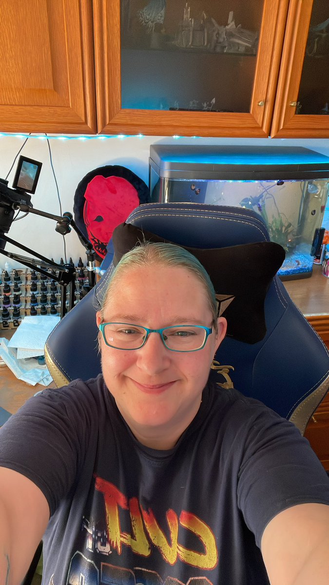 Nelinde's tweet photo. I’m finally back after #Covid 🎉🎉🎉🎉
I have lots to unbox from #GriffinGaming
Then chilling on #WorldofWarcraft farming mounts & getting ready for #Dragonflight 💙💙💙
I’ve missed you all!! Come hangout & catch up 💙
https://t.co/2Kd9O41knY
#Warhammer #WarhammerCommunity https://t.co/x8FXExrTZs