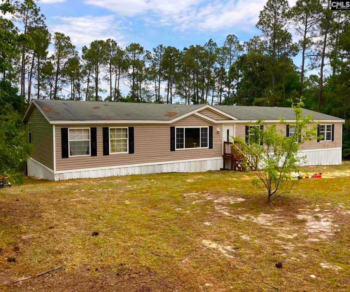 You have to see this home! 4 BD/ 2 BA in Gilbert. Call/text/DM me for details.  cpix.me/l/150946486