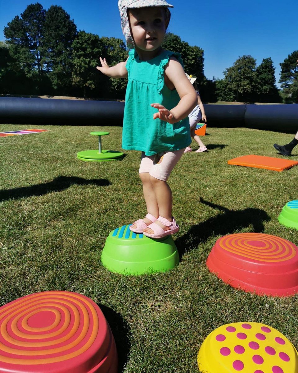 aura_wales's tweet image. Big smiles at today’s Fit, Fed and Read session with Aura! 😄☀️🥳💜📚🛝🙌 

@AuraSportDev @LibFlintshire #AuraSportsDevelopment  #AuraWales #AuraLibraries