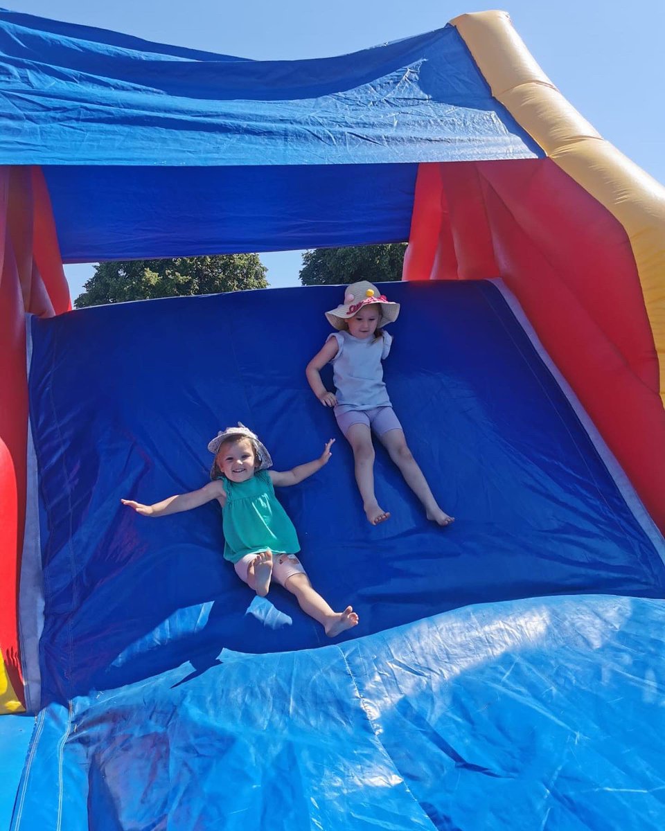 aura_wales's tweet image. Big smiles at today’s Fit, Fed and Read session with Aura! 😄☀️🥳💜📚🛝🙌 

@AuraSportDev @LibFlintshire #AuraSportsDevelopment  #AuraWales #AuraLibraries