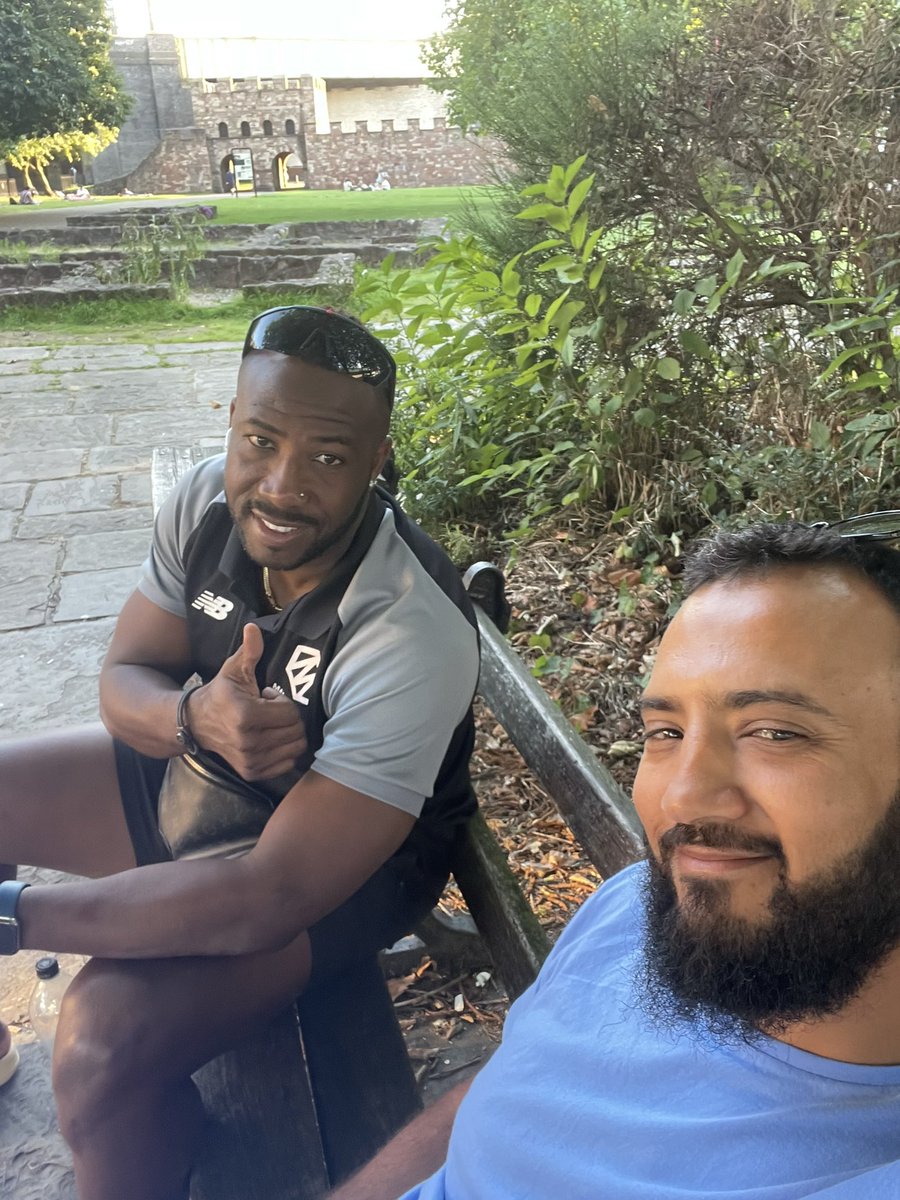 omniacricket's tweet photo. Out an about with the boss. Always good catching up with him. Talked about how he’s changing it up to keep scoring and bowling fast 💨 💥 #andrerussell #cricket #100ball good whole day spent walking around and now I’m tired 😆 https://t.co/mehRcMFyPO