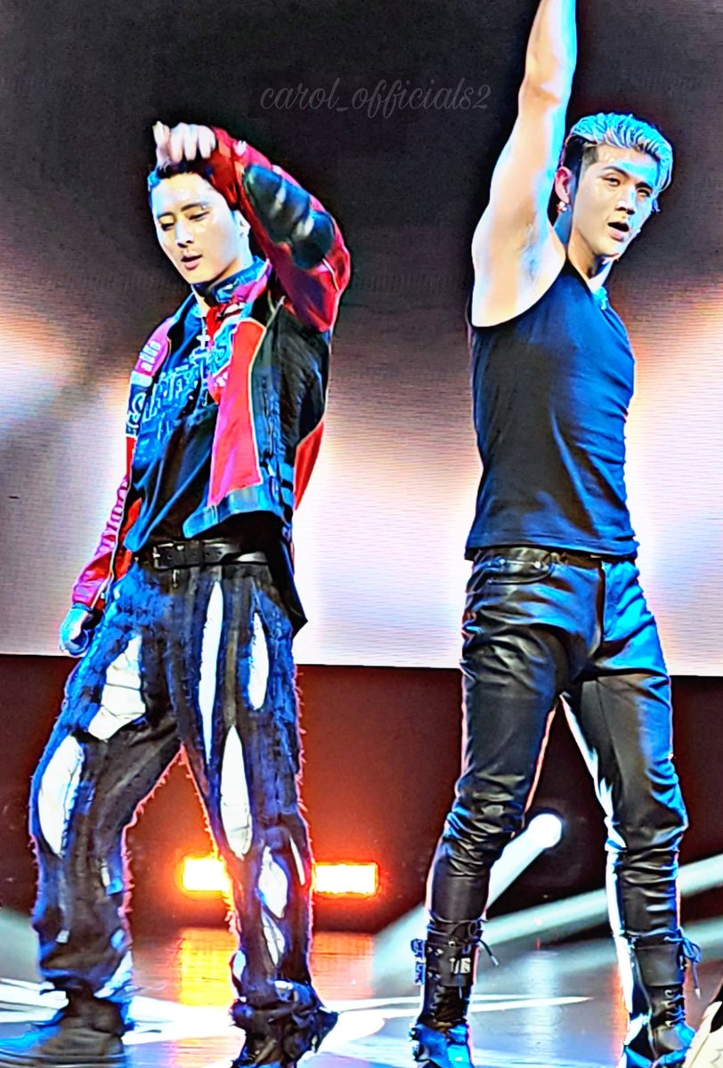 carolinejanice5's tweet photo. J.seph and BM ❤️
I don't have many picturesnof j.seph but im glad the ones that I do have of him turned out great!
#kard #DCCONCERT https://t.co/N83qu7MePG