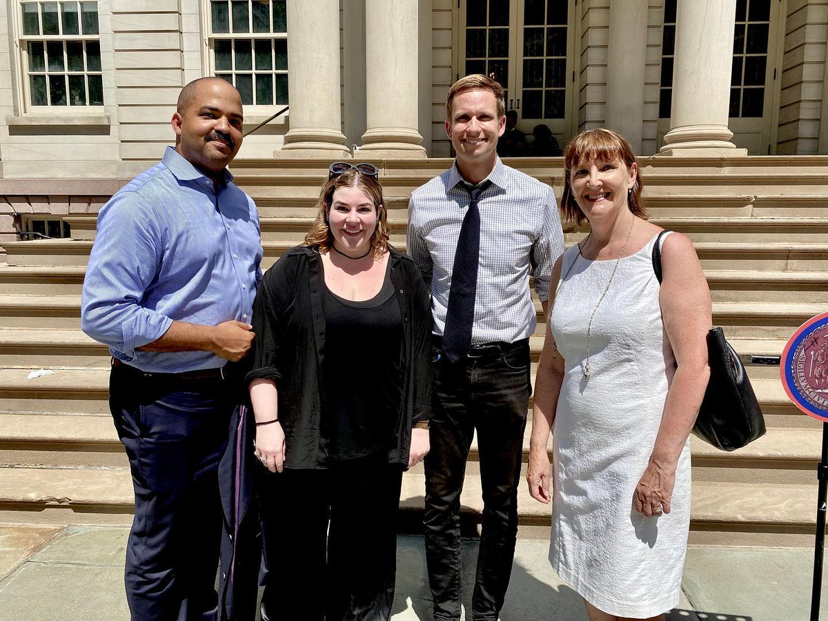 Samaritans tweet media