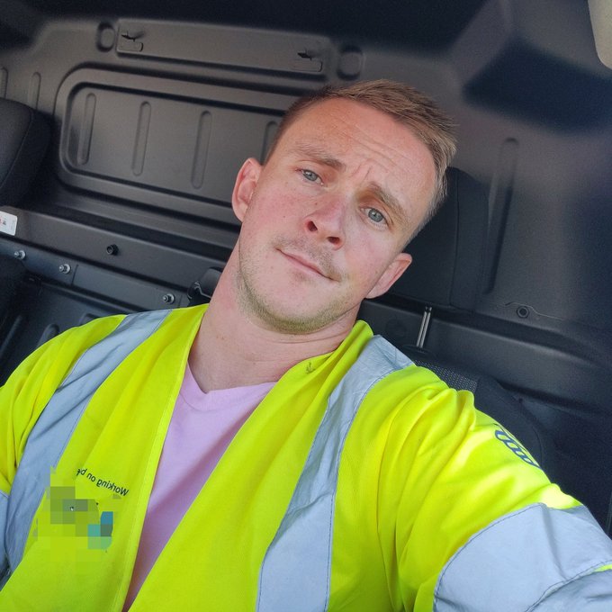 Insta vs Twitter  Happy Friday 😘 https://t.co/QgG7ac5N7b<a href="/tag/sweaty"class="tags"><span>#sweaty</span></a>