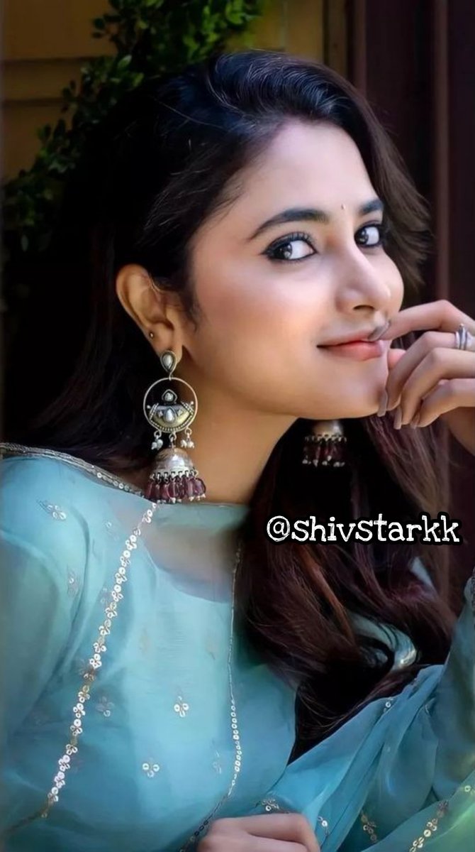 shivstarkk's tweet photo. #pampost
#PAM111
#PriyankaMohan #PriyankaArulMohan
நான் வந்தா
அள்ளி தந்தா
உன் தாகம் தீருமா...
நாம் ஒன்னா
ஒட்டி நின்னா
உன் மோகம் ஆறுமா... https://t.co/a99YRKdDsv