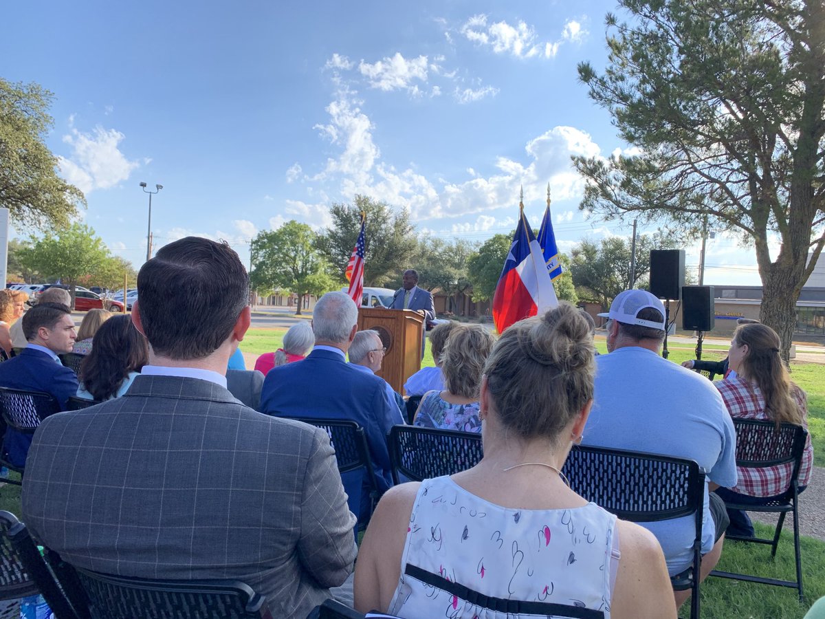 BethReissenweb1's tweet photo. #MSU celebrating the Housely tower at #ASU today in San Angelo with #TTUS Chancellor Mitchell, President Hawkins and State Representative Darby! Go Rams! Go Mustangs! https://t.co/DzpsFhLAx1