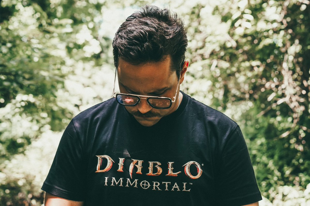 LegitSmurfson's tweet photo. Today, I’m proud to announce I’ll be joining the Diablo team @ Blizzard Entertainment as an video/motion graphics editor.

If you would’ve asked me 6 years ago, I would’ve NEVER thought i’d be able to break into the video game industry 💙 thank you all for the support!! https://t.co/bJWdIbfdpI