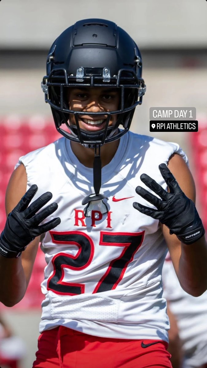 KarlaFaraday's tweet photo. Camp Day #1 for @WR_HFaraday in the books. @RPIFootball https://t.co/bphlPTWZYB