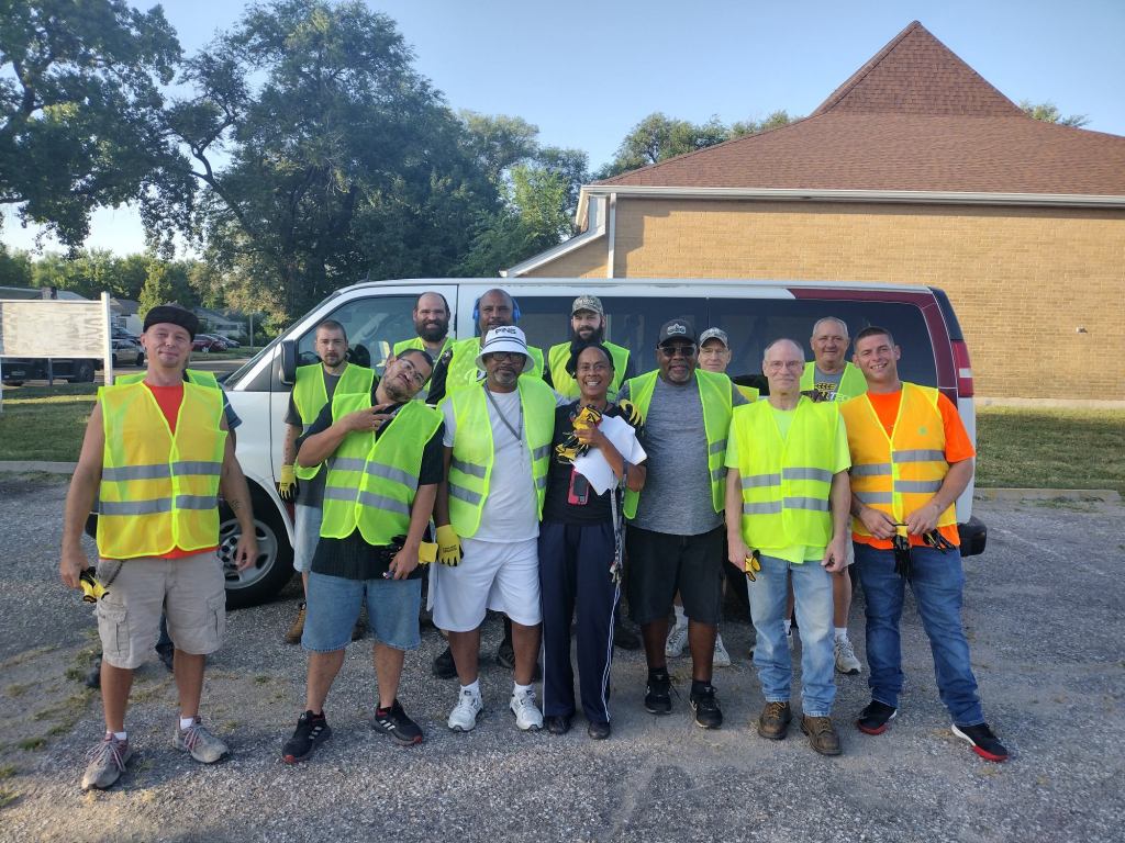 URMWichita's tweet photo. Pay it Forward! Solid Ground Program men recently helped clean up the Matlock Heights neighborhood located near WSU. They hauled off things like unwanted furniture and household items for people in the area. 

This a great opportunity for our men to give back to the community! https://t.co/7lXRa3fT6I