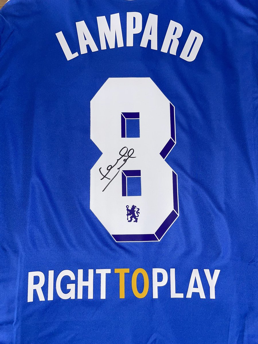 AdamGraphs's tweet image. SIGNED CHELSEA FC ITEMS