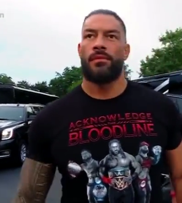 AmbreignsAlways's tweet photo. #RomanReigns #JonMoxley 💓💓💓 https://t.co/1Kc8funydw