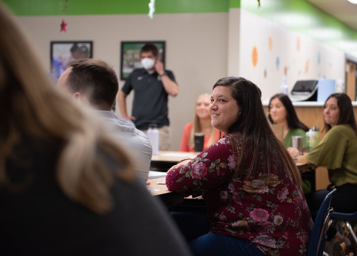 BaylessSchools's tweet photo. Today is the end of New Teacher Orientation here at Bayless. All (29!) of our new educators were given $50 gift cards by the Bayless Academic Foundation to The Teachers' Lounge to help supply their classrooms.

#BronchosFirstDay is Aug. 23, and we could not be more excited. https://t.co/uZ2P9zB7ex