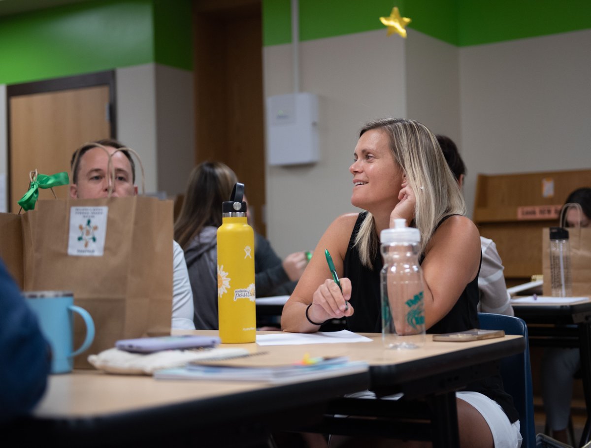 BaylessSchools's tweet photo. Today is the end of New Teacher Orientation here at Bayless. All (29!) of our new educators were given $50 gift cards by the Bayless Academic Foundation to The Teachers' Lounge to help supply their classrooms.

#BronchosFirstDay is Aug. 23, and we could not be more excited. https://t.co/uZ2P9zB7ex