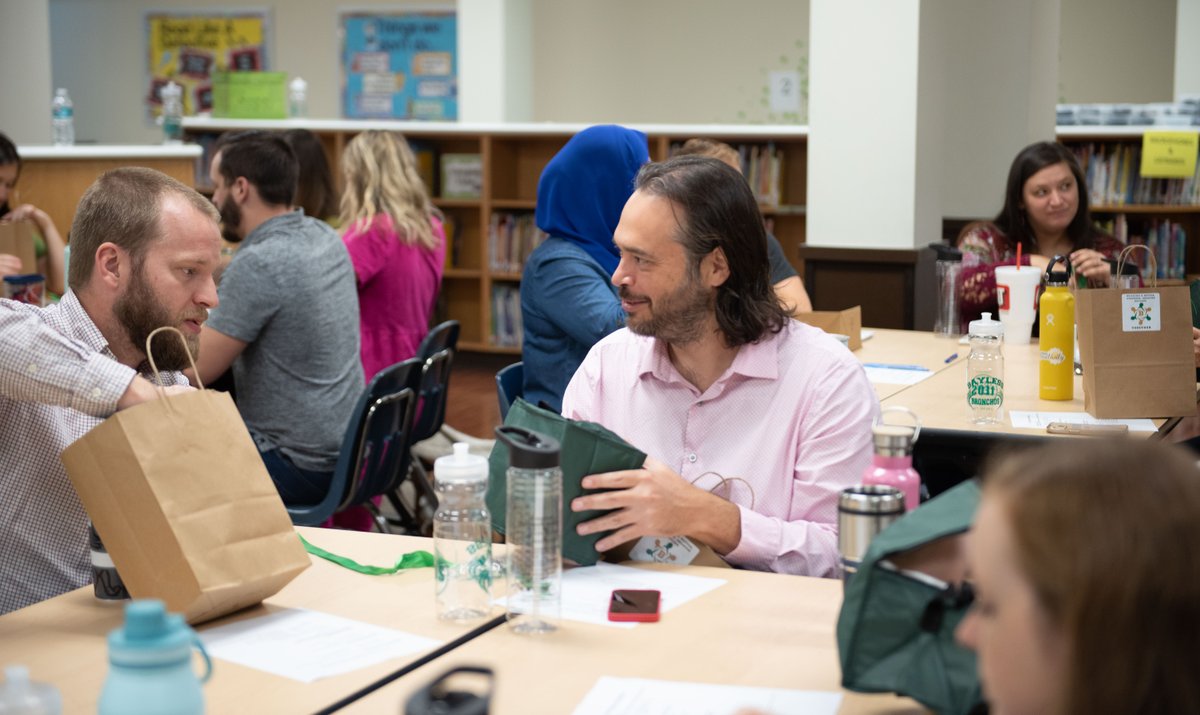 BaylessSchools's tweet photo. Today is the end of New Teacher Orientation here at Bayless. All (29!) of our new educators were given $50 gift cards by the Bayless Academic Foundation to The Teachers' Lounge to help supply their classrooms.

#BronchosFirstDay is Aug. 23, and we could not be more excited. https://t.co/uZ2P9zB7ex