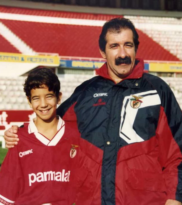🗣 Rúben Amorim: “Foi meu treinador nos infantis foi sempre alguém muito importante no Benfica, deixou-nos muito cedo, um abraço à família um abraço a todas as pessoas no Benfica vai fazer falta e penso que realmente vai ter uma despedida que merece” ❤️🦅