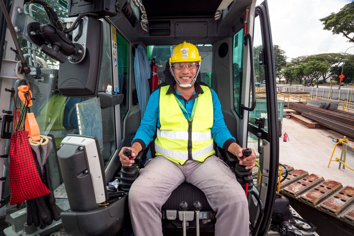 SENNEBOGEN_mk's tweet photo. Attention SENNEBOGEN operator!👷💚 Have you already heard about our SENNEBOGEN #operatorsclub? ✅ Connect with other operators
✅ Receive exklusive information in advance
✅ Benefit from attractive seasonal promotions and special discounts
➡️ Register now: https://t.co/yWx5WLtDh5 https://t.co/b2QmlivkjH
