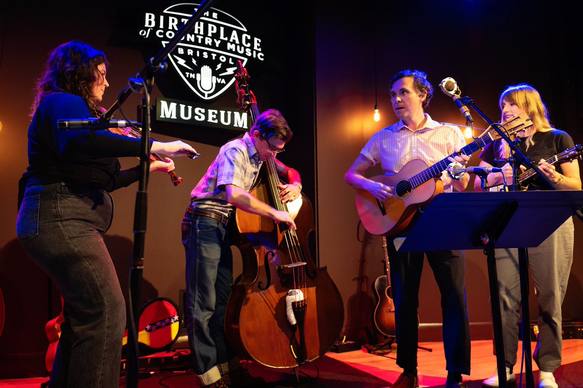 BCMBristol's tweet photo. Last night was so fun! @wbcmradio put on yet another awesome Farm & Fun Time show! Swipe for a recap!
Next month is the festival show ๐ stay tuned!
Photos: Billie Wheeler
@FiresideFolk @LarryBellorin @JoeTroopMusic @BillandBelles
#radio #farmandfuntime #wbcmradio https://t.co/5BDLElVAzh