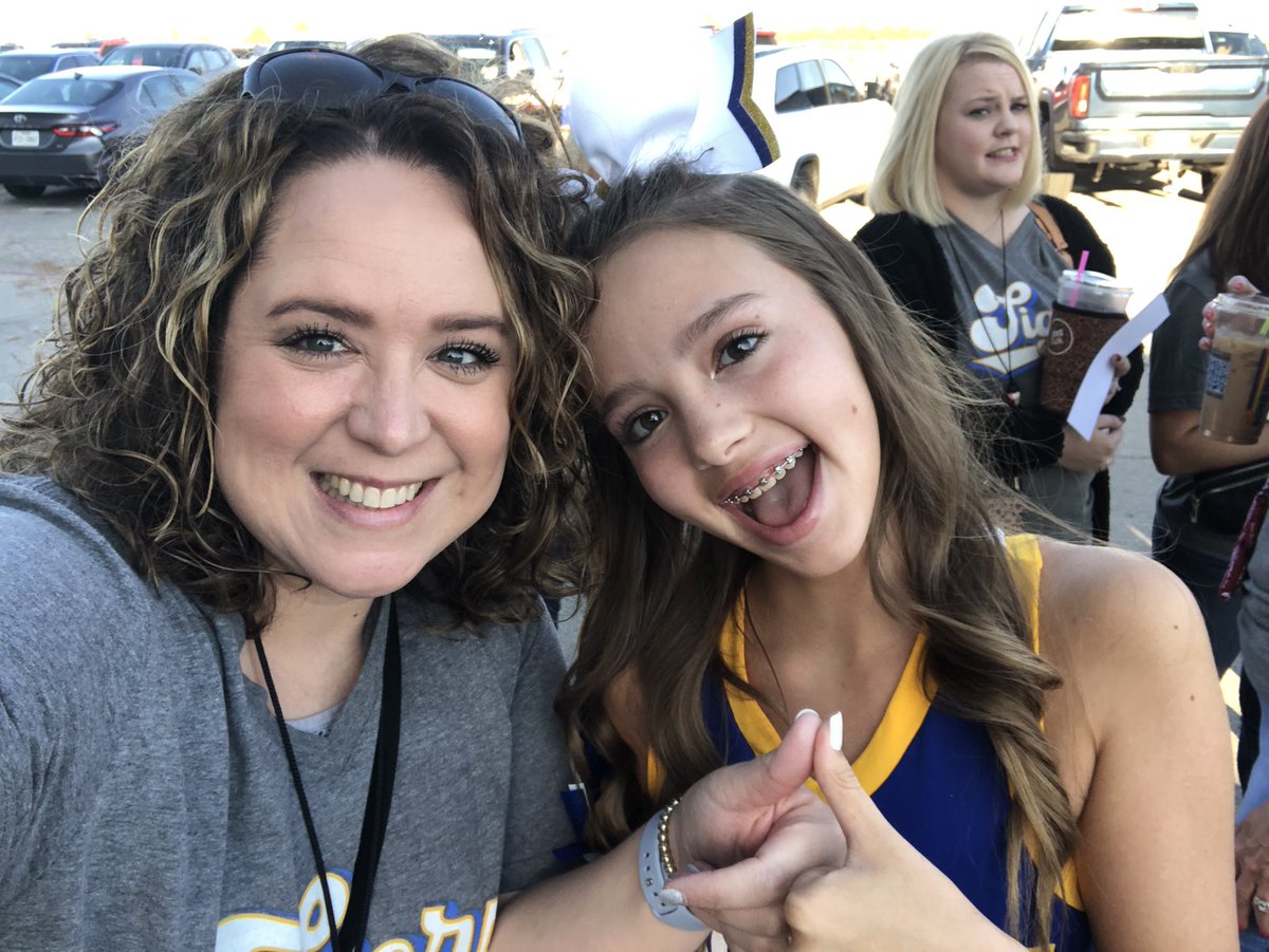 JessRedRaider's tweet photo. It’s going to be a great year @CrestviewFISD !! #wearefrenship https://t.co/H8iiWJx8Fl