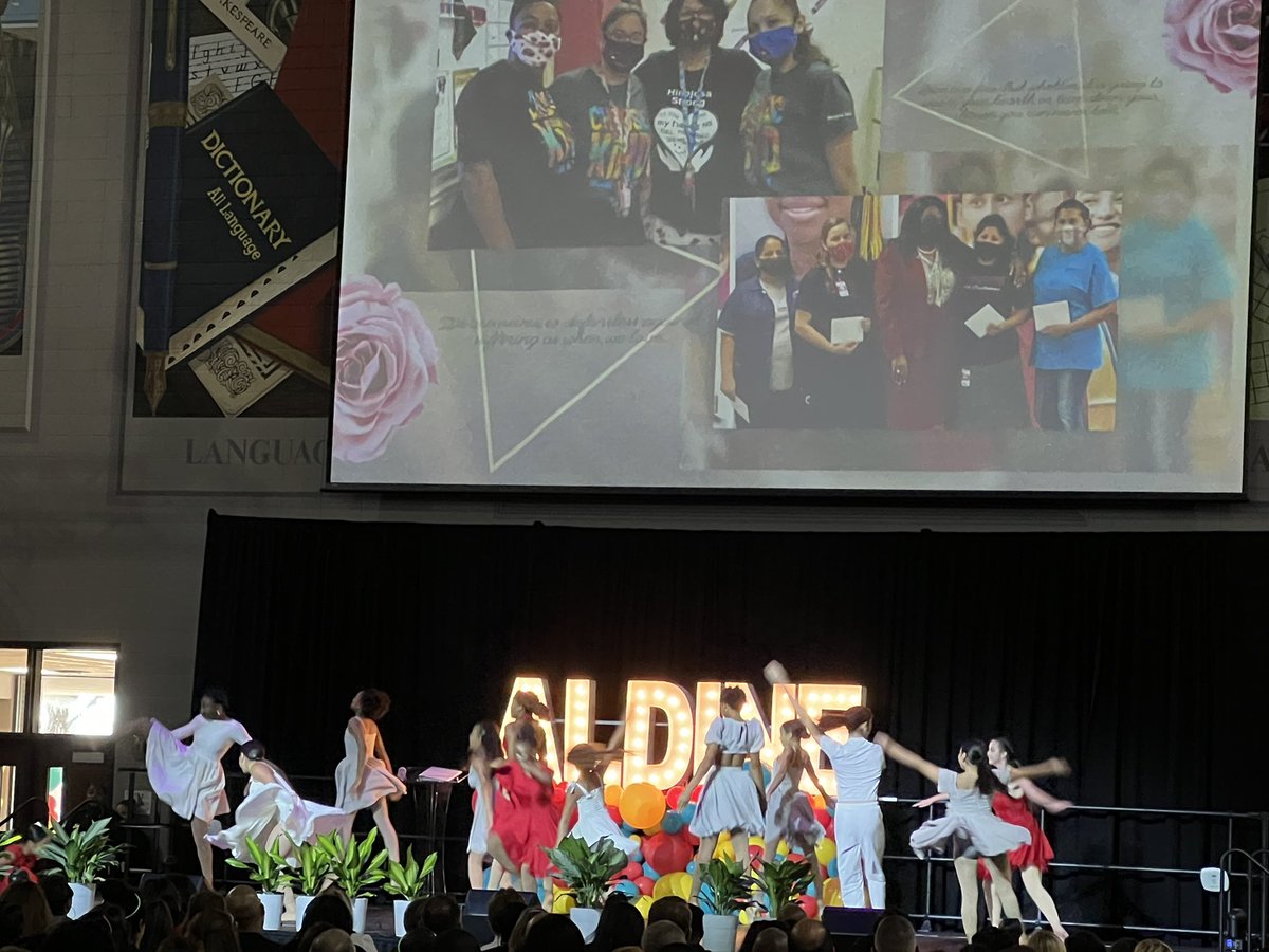 clynvan1's tweet photo. The @AldineMS_AISD Colts are representing at the @AldineISD Convocation. #ColtsDeserveIt https://t.co/9cuILquUPQ