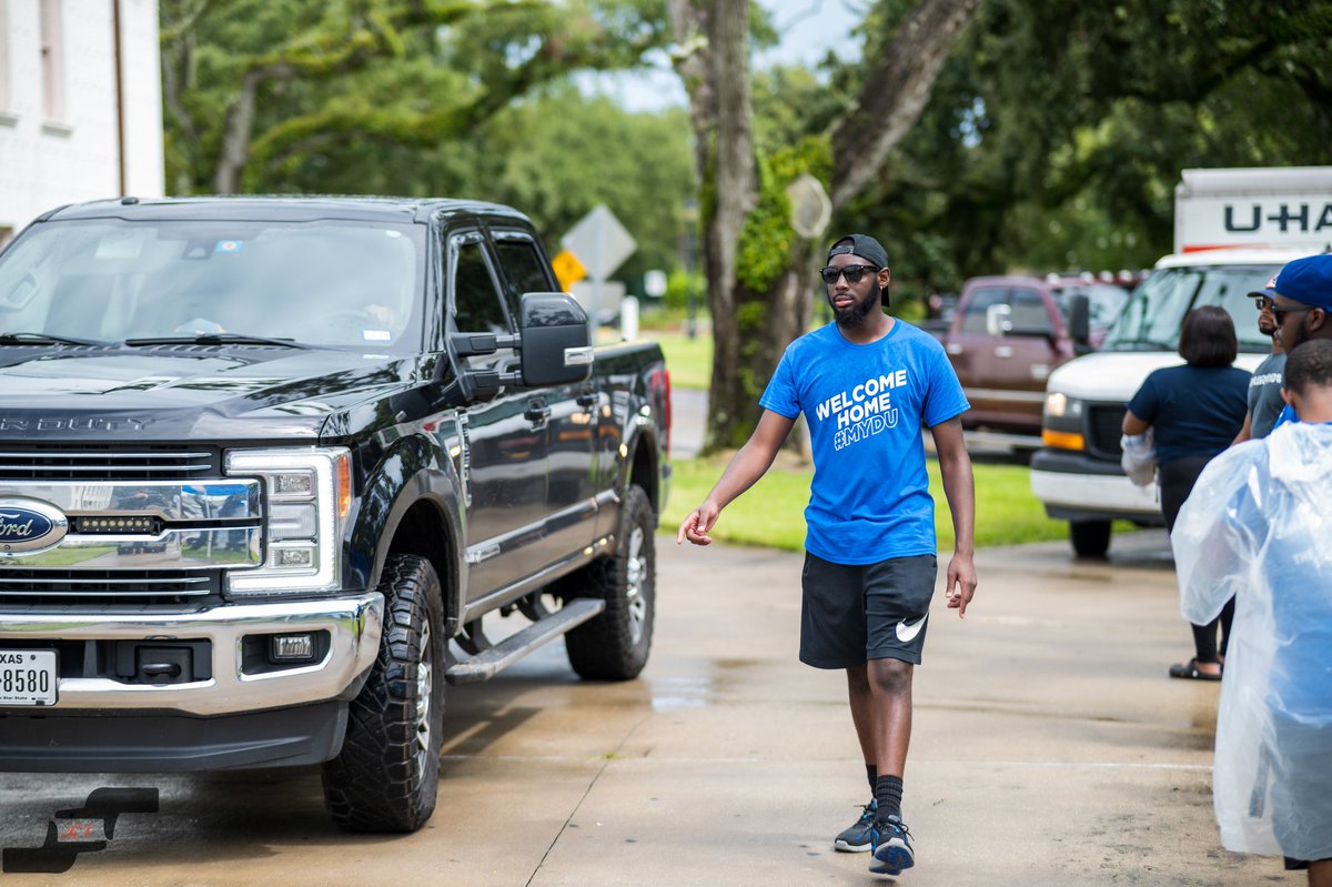 paparazzi_rob's tweet photo. Move in Day : MAB edition🤘🏾 #RewVision #BookMe #Nola https://t.co/LStaawDCQ9