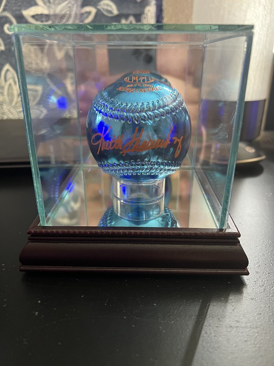 Another one to add the collection <a href="/bigtimebats/">BigTimeBats.com</a> does it again!! #LGM #KeithHernandez #MetsCollectibles #BigTimeBats