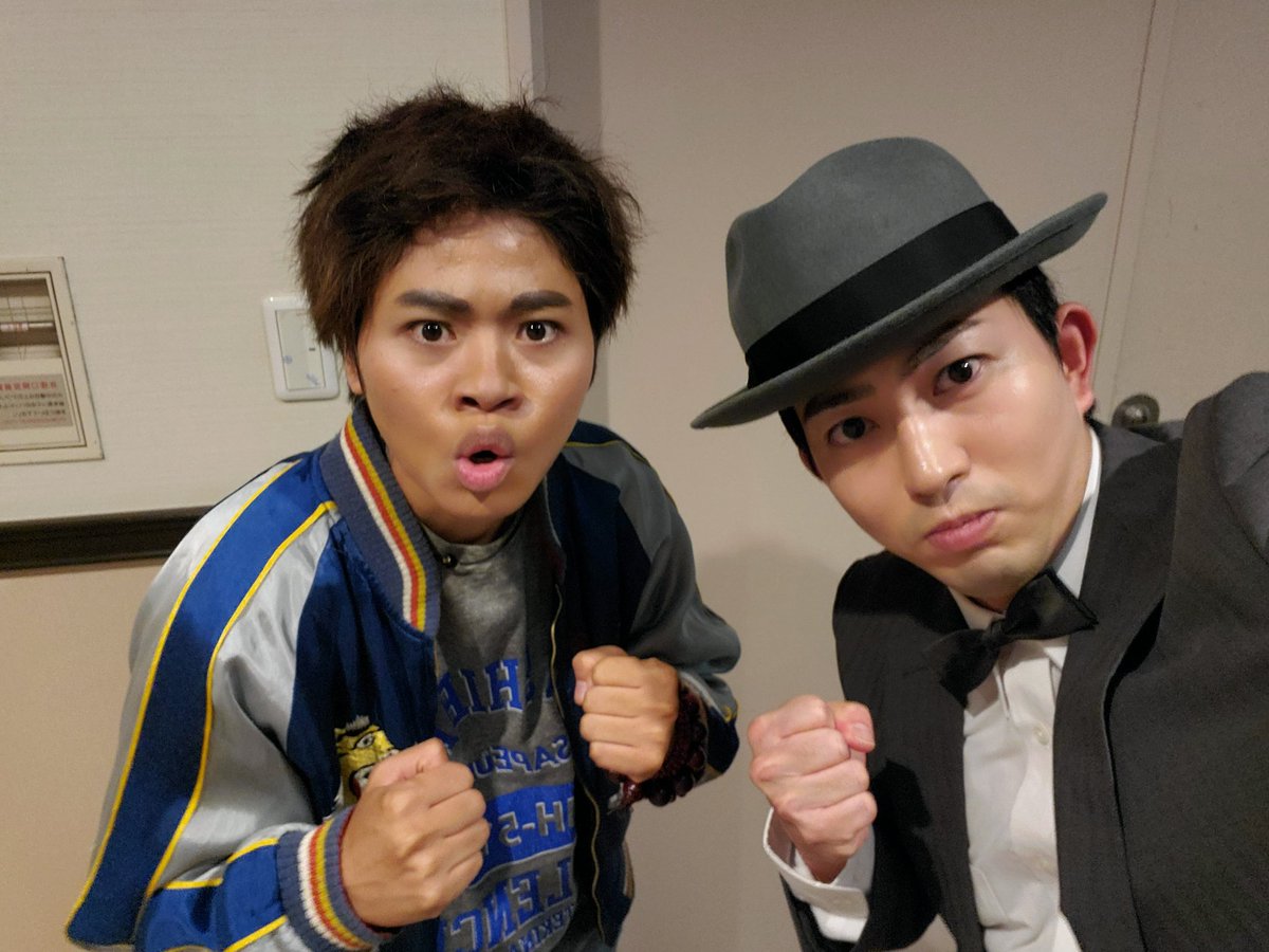 #シーボルト父子伝 
3日目も皆様のおかげで、
無事に終演致しました🙇‍♂️
ありがとうございます！

残すところ4ステージ。
💪全身全霊頑張ります✊

本日のゲスト
#オラキオ さん
#ハリウリサ さん
最高の笑いをありがとうございました！
大シーボルト先生と共に。
#辰巳琢郎 さん