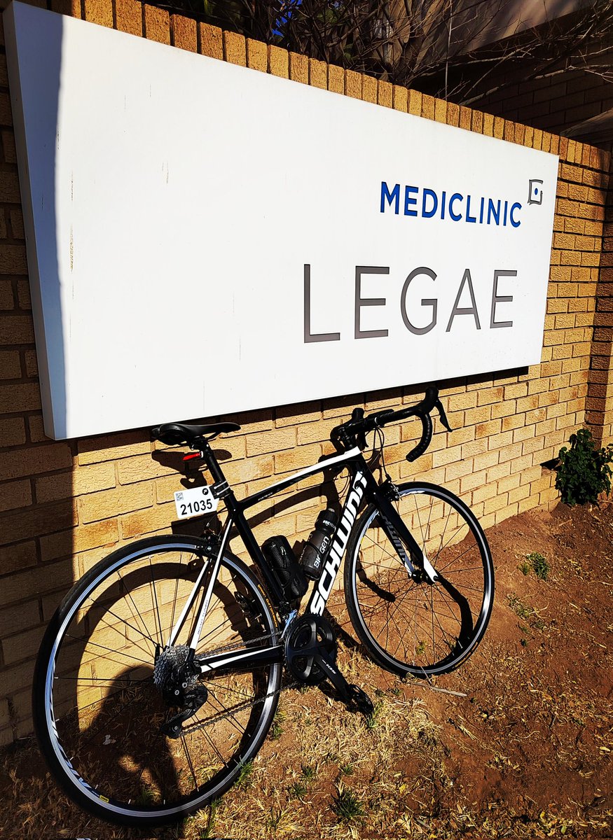 check_a_cyclist's tweet photo. Fantastic FriYAY🙌🏽Chairman🚴🏾♂️riding a SOLO☕COFFEE spin on his 🚲 @RideSchwinn #FastbackCarbon105 even got a 👑KOM👌🏽The scenery was 🤩spectacular with a view of #OdiStadium in #MABOPANE right next to #MorulaCasino & #LEGAEMediclinic
#CycleWithMAVERICK #CheckACyclist https://t.co/79aYa1ZFUV