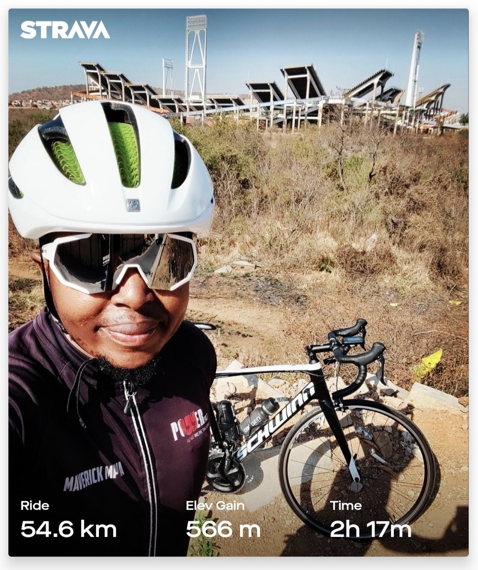 check_a_cyclist's tweet photo. Fantastic FriYAY🙌🏽Chairman🚴🏾♂️riding a SOLO☕COFFEE spin on his 🚲 @RideSchwinn #FastbackCarbon105 even got a 👑KOM👌🏽The scenery was 🤩spectacular with a view of #OdiStadium in #MABOPANE right next to #MorulaCasino & #LEGAEMediclinic
#CycleWithMAVERICK #CheckACyclist https://t.co/79aYa1ZFUV