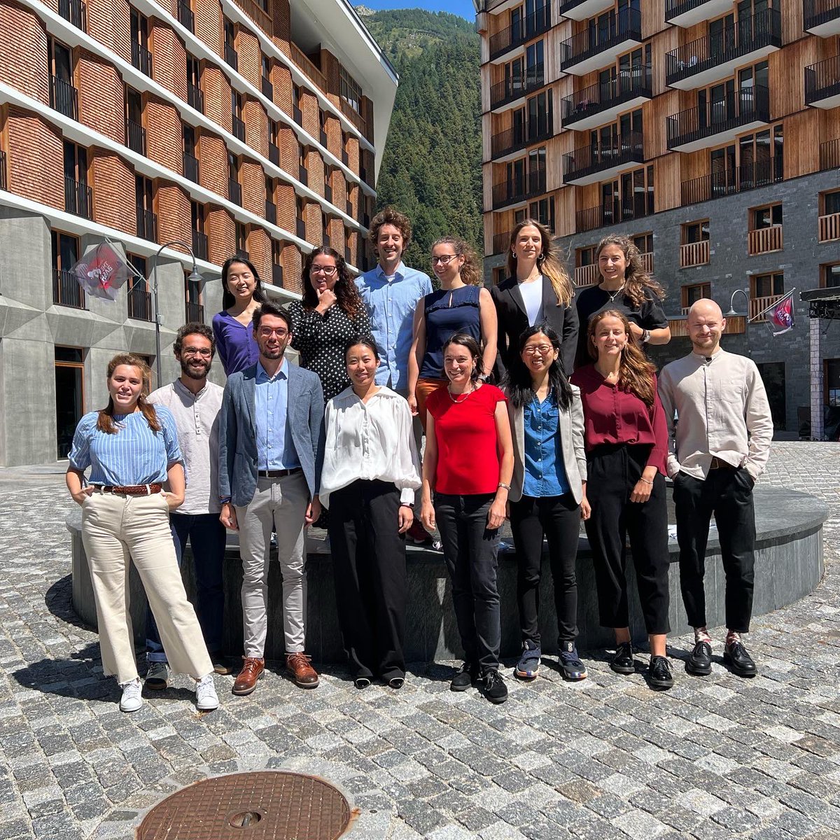 This week was a blast <a href="/Bioinspired2022/">Bioinspired2022.ch</a>! The <a href="/SMaL_EPFL/">SMaL</a> lab moved to the beautiful Andermatt for a deep dive in the beauty of nature 🏞! We had the chance to attend inspiring talks from great names in the field, as well as engaging in insightful discussions.
