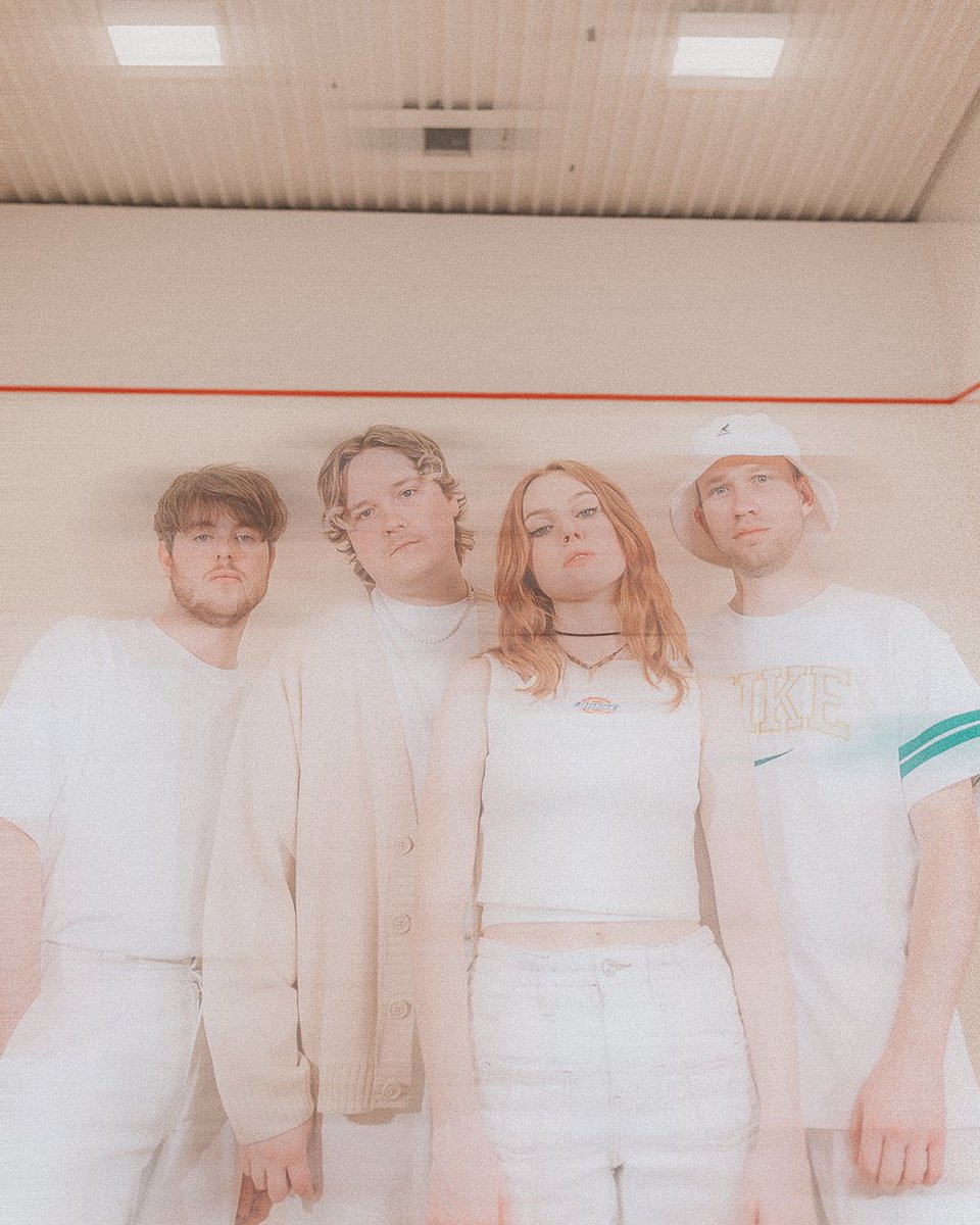 THEAVCLUBBAND's tweet photo. Massive thank you to @shellzenner for playing our new tune VHS on @amazingradio last night!! https://t.co/2XsatsT3uK