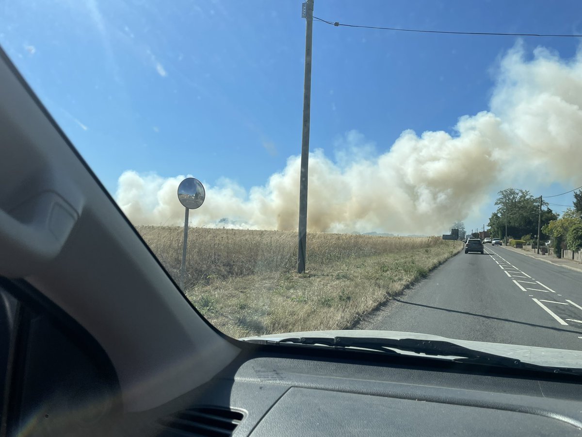 WoolcottSmith's tweet photo. Fire fire just started outside Fakenham in Norfolk @BBCLookEast https://t.co/2Rf9JhDyGO