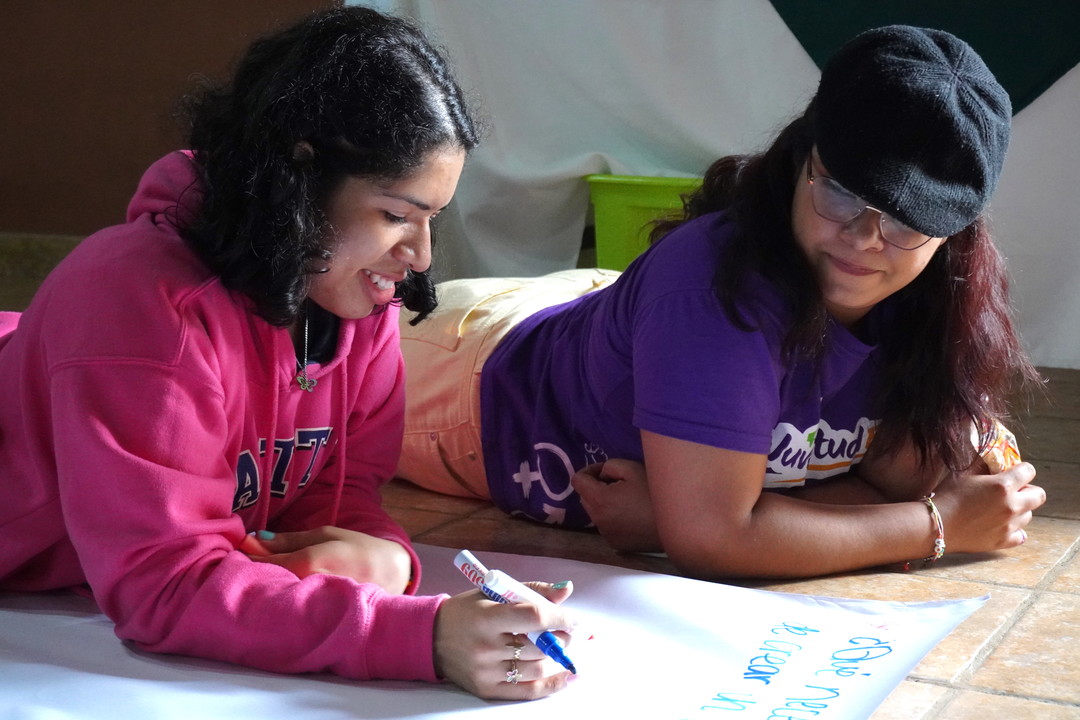 OikosONGD_AC's tweet photo. #internationalyouthday | Reconocemos a las juventudes como actorxs diversxs de transformación y desarrollo en #ElSalvador🇸🇻

Desde el proyecto de #JuventudesDefensoras apoyamos su trabajo de la @r_juventudes, con el apoyo de la @ueenelsalvador y @camoes

📸https://t.co/BRg2jhJAOJ