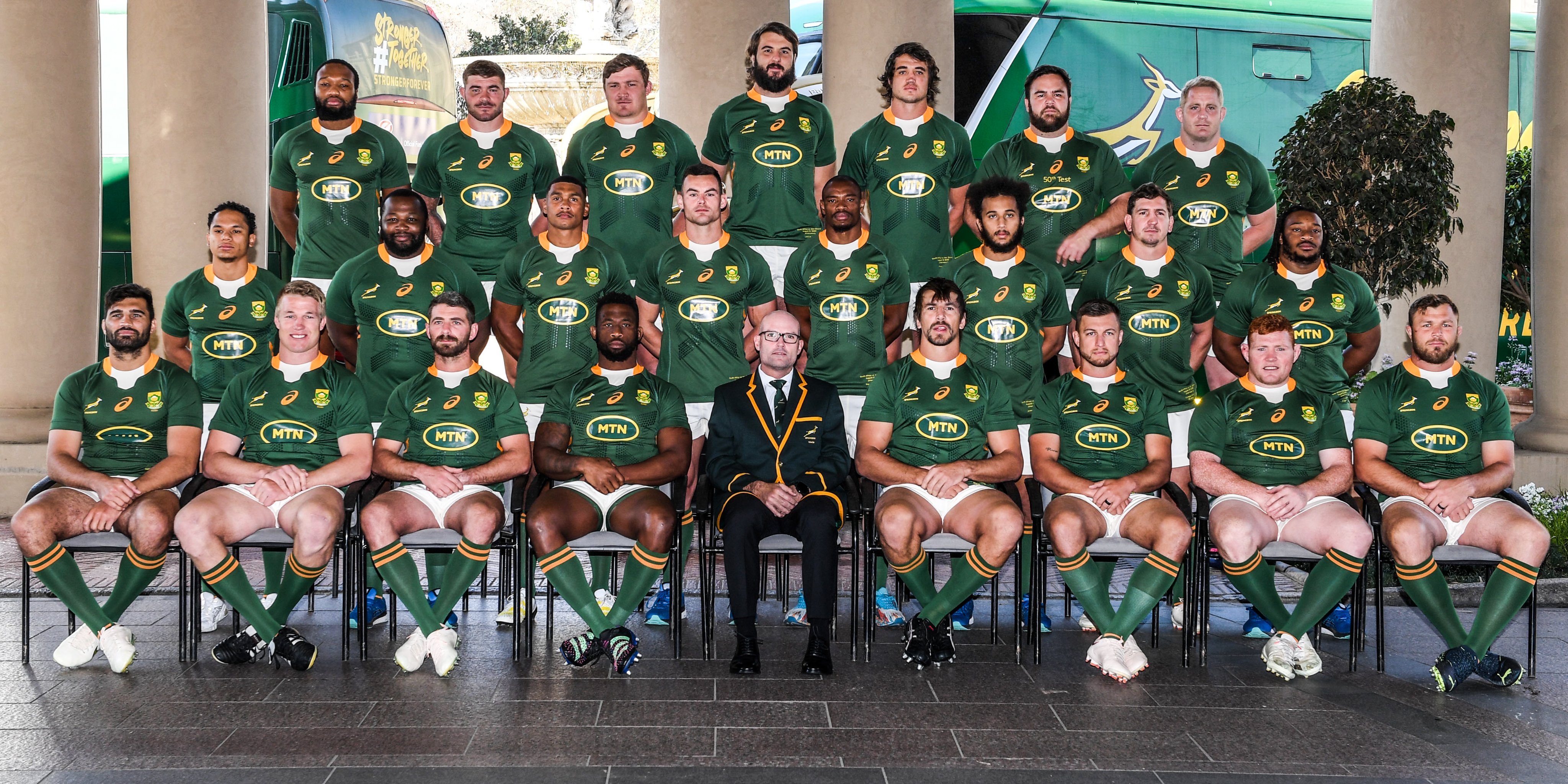 Springbok team to face New Zealand in Johannesburg: 15 – Damian Willemse (DHL Stormers) – 19 caps, 12 pts (1t, 2c, 1p) 14 – Jesse Kriel (Canon Eagles) – 52 caps, 60 pts (12t) 13 – Lukhanyo Am (Cell C Sharks) – 29 caps, 25 pts (5t) 12 – Damian de Allende (Wild Knights) – 61 caps, 35 pts (7t) 11 – Makazole Mapimpi (Cell C Sharks) – 28 caps, 100 pts (20t) 10 – Handre Pollard (Leicester Tigers) – 63 caps, 649 pts (7t, 88c, 141p, 5d) 9 – Jaden Hendrikse (Cell C Sharks) – 5 caps, 5 pts (1t)  8 – Duane Vermeulen (Ulster) – 61 caps, 15 pts (3t) 7 – Pieter-Steph du Toit (Toyota Verblitz) – 61 caps, 25 pts (5t) 6 – Siya Kolisi (captain, Cell C Sharks) – 66 caps, 35 pts (7t) 5 – Lood de Jager (Wild Knights) – 59 caps, 25 pts (5t) 4 – Eben Etzebeth (Cell C Sharks) – 101 caps, 15 pts (3t) 3 – Frans Malherbe (DHL Stormers) – 49 caps, 5pts (1t) 2 – Bongi Mbonambi (Cell C Sharks) – 51 caps, 55 pts (11t) 1 – Ox Nche (Cell C Sharks) – 10 caps, 0pts  Replacements: 16 – Malcolm Marx (Kubota Spears) – 50 caps, 55 pts (11t) 17 – Steven Kitshoff (DHL Stormers) – 62 caps, 5pts (1t) 18 – Vincent Koch (Wasps) 35 caps, 0 pts 19 – Franco Mostert (Honda Heat) – 54 caps, 5pts (1t) 20 – Jasper Wiese (Leicester Tigers) – 14 caps, 0 pts 21 – Kwagga Smith (Shizuoka Blue Revs) – 22 caps, 5 pts (1t) 22 – Hershel Jantjies (DHL Stormers) – 22 caps, 25 pts (5t) 23 – Willie le Roux (Toyota Verblitz) – 75 caps, 65 pts (13t)