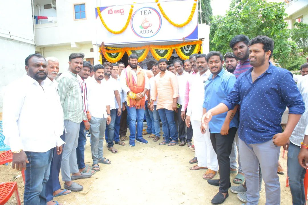 KunaSrisailam's tweet photo. మెట్కాన్ గూడా లో టీ అడ్డా ఔట్ లెట్ ను ప్రారంభించిన మాజీ ఎమ్మెల్యే, బీజేపీ రాష్ట్ర నాయకులు కూన శ్రీశైలం గౌడ్ గారు.
#TeamKSG https://t.co/Fgoztz5i60