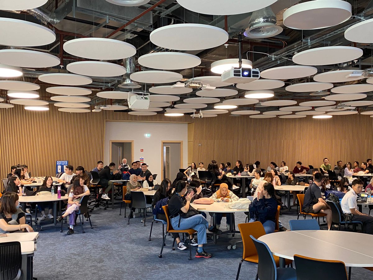 uofgsecurity's tweet photo. Round 2 and the role play gets better 😂 the SIT OIP students seem to enjoy it #securitysafety #safezone https://t.co/lNfJgHPe9C