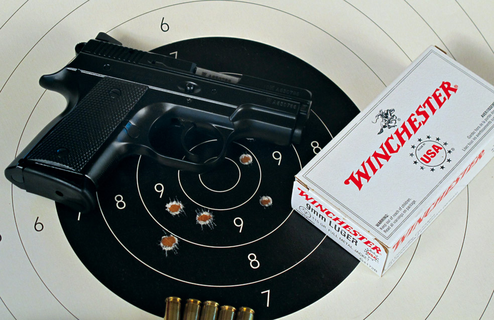 armasymuni's tweet photo. CZ 20 75 RAMI | Una amiga para situaciones difíciles https://t.co/zURIIUEx0X  #armascortas #calibre9mm #pistola #pistolas #RAMI #semiautomatica #semiautomaticas https://t.co/QnXN0eUiBC