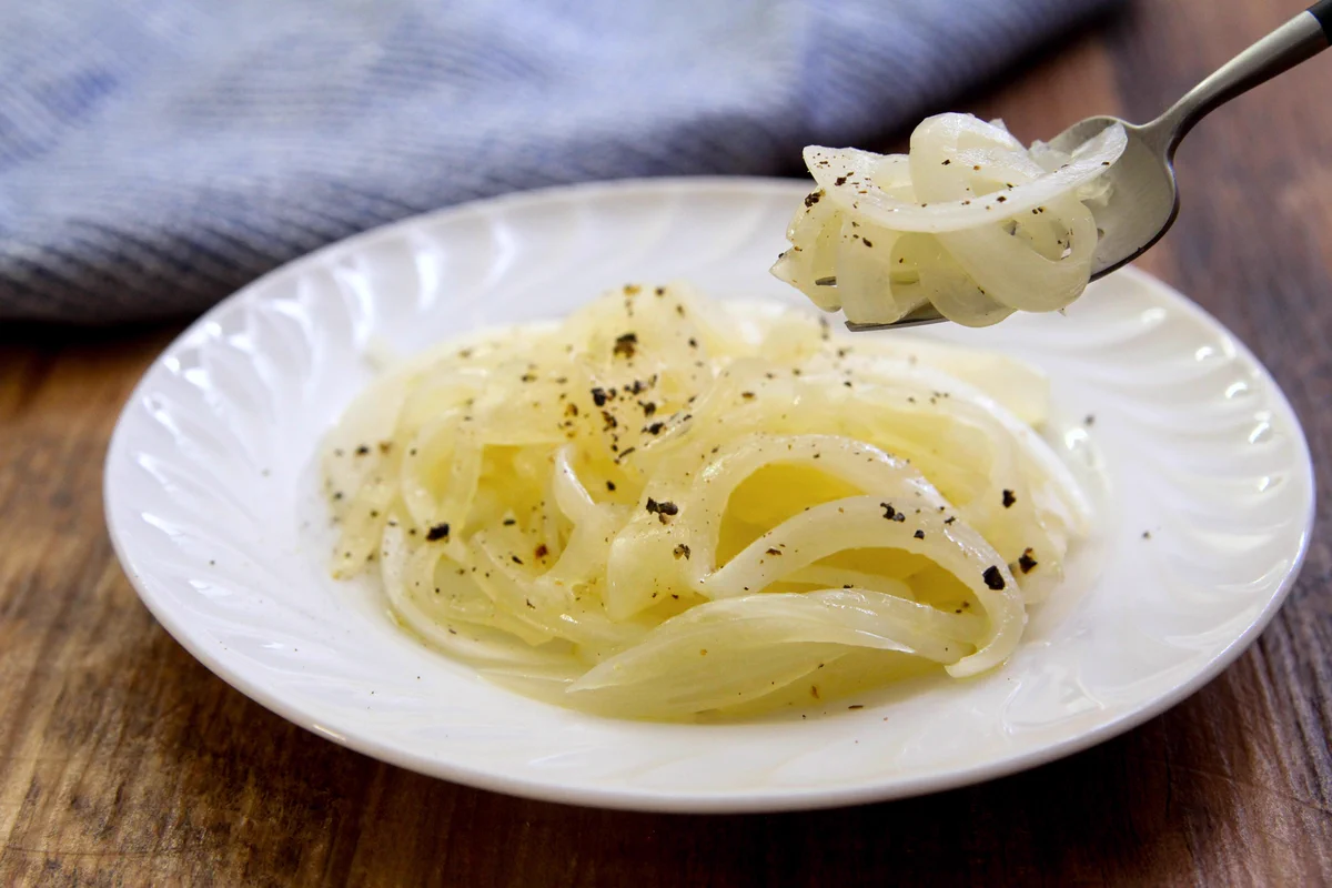 玉ねぎ一個をぺろりと食べられちゃいそう！とっても美味しそうな「マリネ」レシピ！
