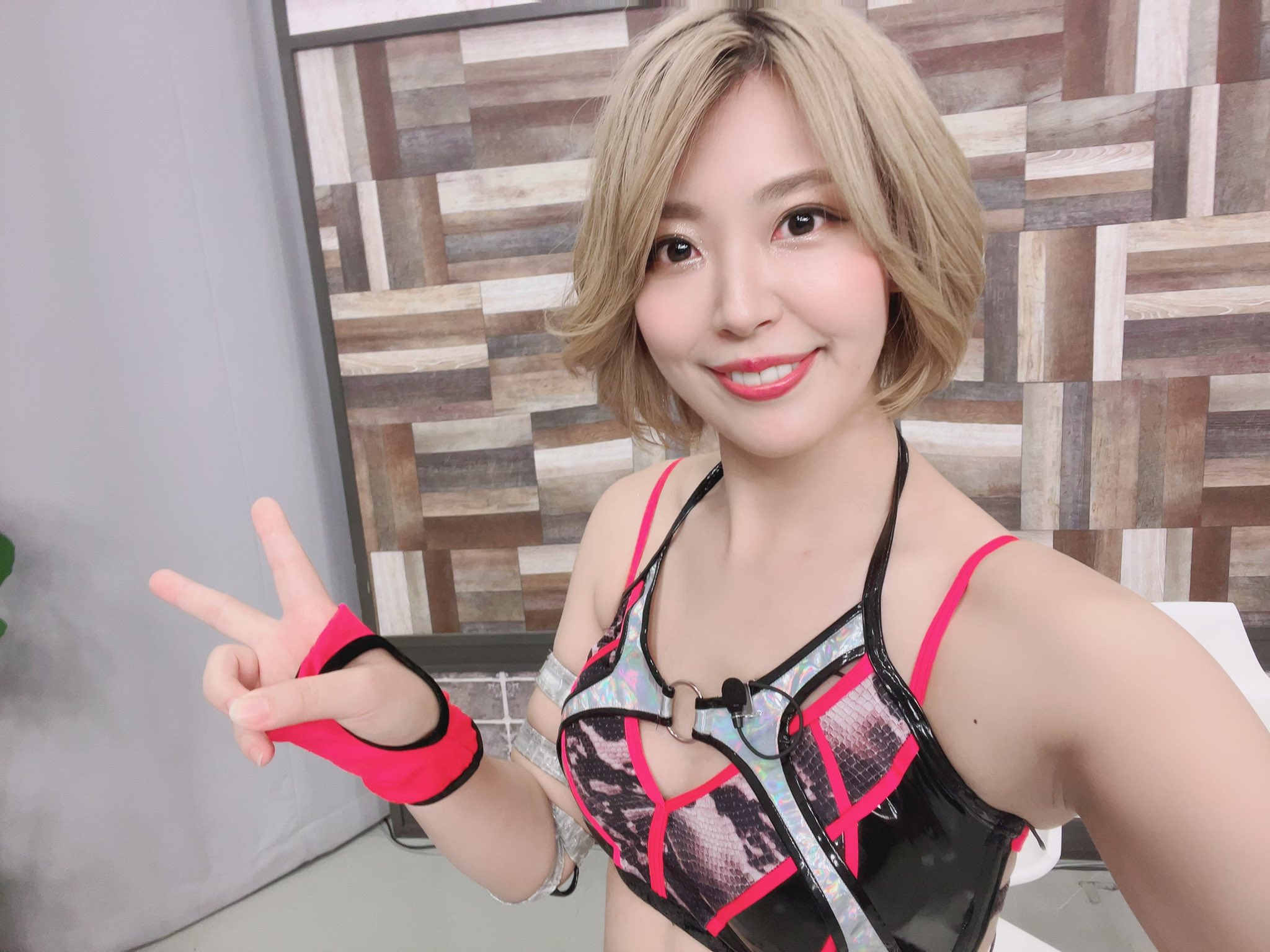 新品同様 スターダム DDM ミニタペストリー ひめか 桜井まい ジュリア 66552_ext_04_0_L.jpg