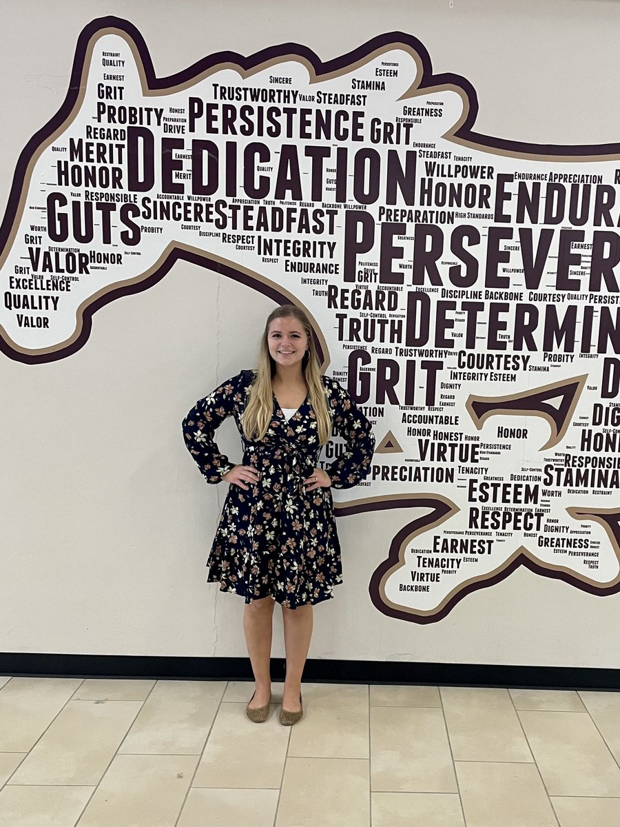 lporkkonen's tweet photo. Year 2 @MagnoliaJrHigh 🐴
Year 4 of teaching 👩🏼‍🏫 
#timeflies https://t.co/DaLmhRsHjP
