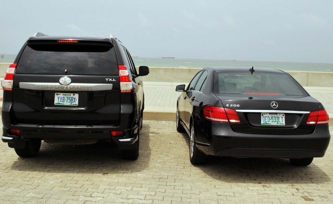 TGIF PEOPLE!!! 💃💃

Don’t forget to book a luxury ride for your weddings, business appointments, airport transfers and other events as you ride in style and comfort. We got you covered.

#carrentalinlagos #carhireinlagos #rentbenz #rentSUV #chauffeurservice #hireprado #hirebenz