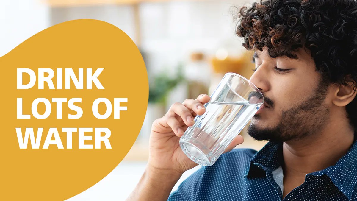 💧 Stay hydrated in hot weather by drinking plenty of water and avoiding excess alcohol.

If you need to travel, make sure you take some water with you.

Check out the #TogetherWeCan guide to summer health ➡ buff.ly/3v36hQK