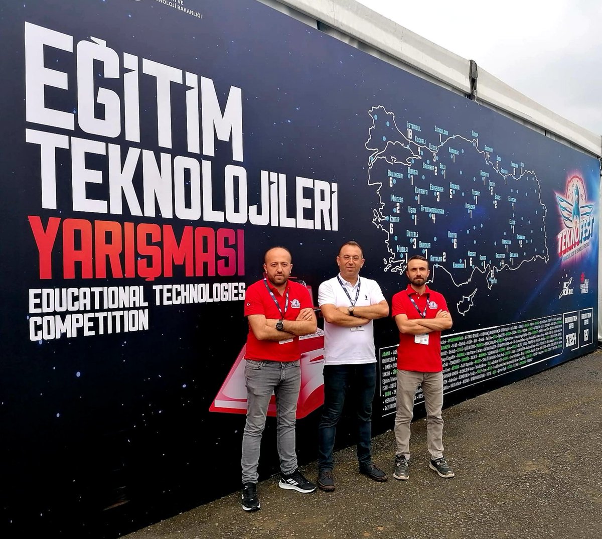 korganmem's tweet photo. 📍 12-14 Ağustos tarihleri arasında Rize'de düzenlenen TEKNOFEST Finallari için KORMEM takımımız SENİ DUYUYORUM projesi ile alanda yerini aldı.

Takımımızı tebrik eder; finalde başarılar dileriz. 

💻🏆🏅
#MilliTeknolojiHamlesi🇹🇷 

@MurtazaAlan @mfvargeloglu @mikailersozz https://t.co/CGUGmvCL4A