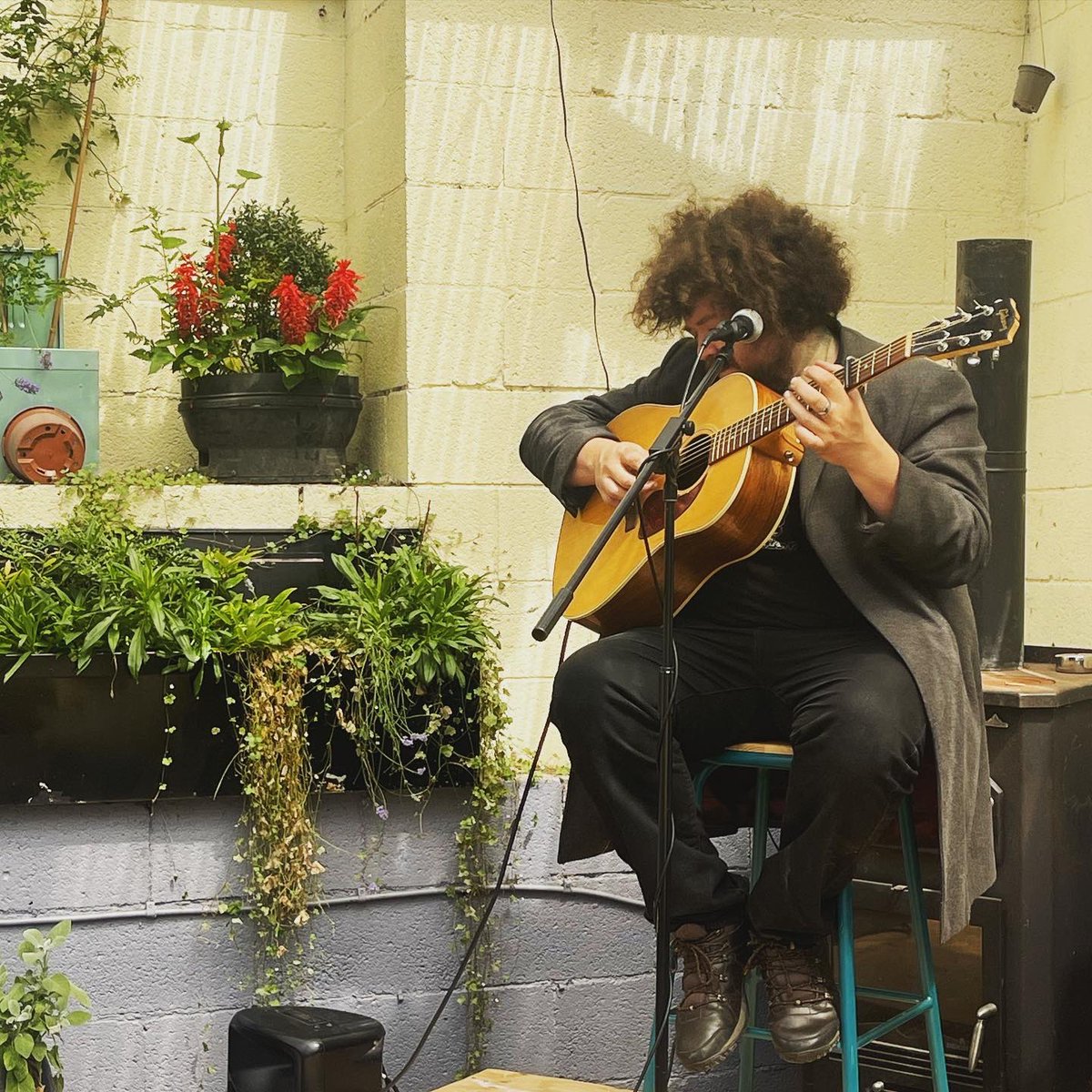 blackjacktap's tweet photo. Sunday is round two of the FULL HOUSE SESSIONS with @jcoleymusic! We've got an excellent afternoon of live acts playing tunes in our delightful beer garden. Add some delicious beverages into the mix and I think we're all on to a winner. https://t.co/2cv9RFNo3s