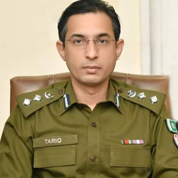 usairajaved's tweet photo. #RemoveModelTownConvicts
@PATofficialPK 
The police officers involved in the Model Town tragedy are being posted to their favorite places,recently the main character of the Model Town tragedy can be seen in every video of the tragedy.SP Tariq Aziz has been posted as DPO Sargodha. https://t.co/jItvUuAcQl