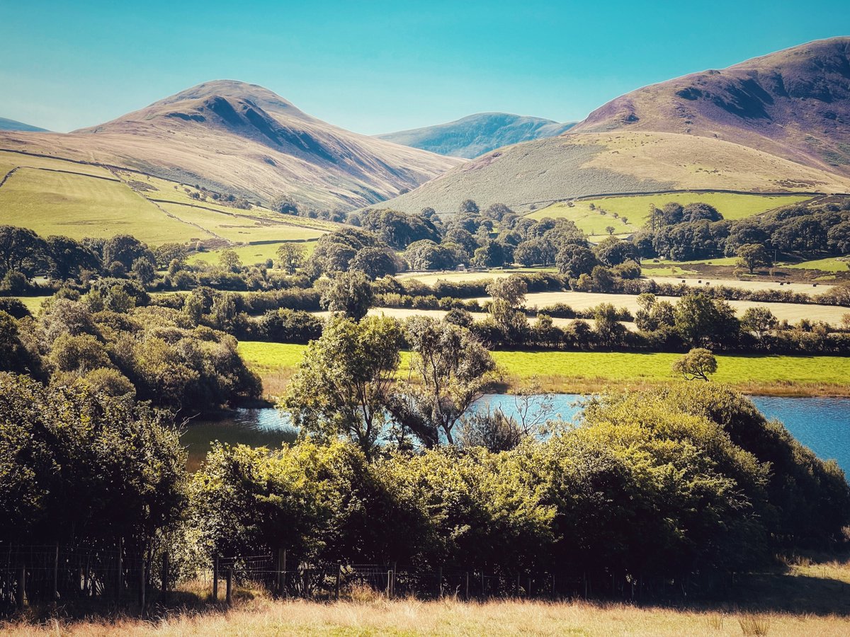 From dawn about David Powell-Thompson’s home in west #cumbria to the legendary Kirkstile Inn today 😊🍻🌅⛰ Done my cycle and am enjoying some <a href="/loweswatergold/">Loweswater Gold</a> and Life of a Mountain on the bar waiting for my wife to meet me and head home to the Eden #lakedistrict #getoutside