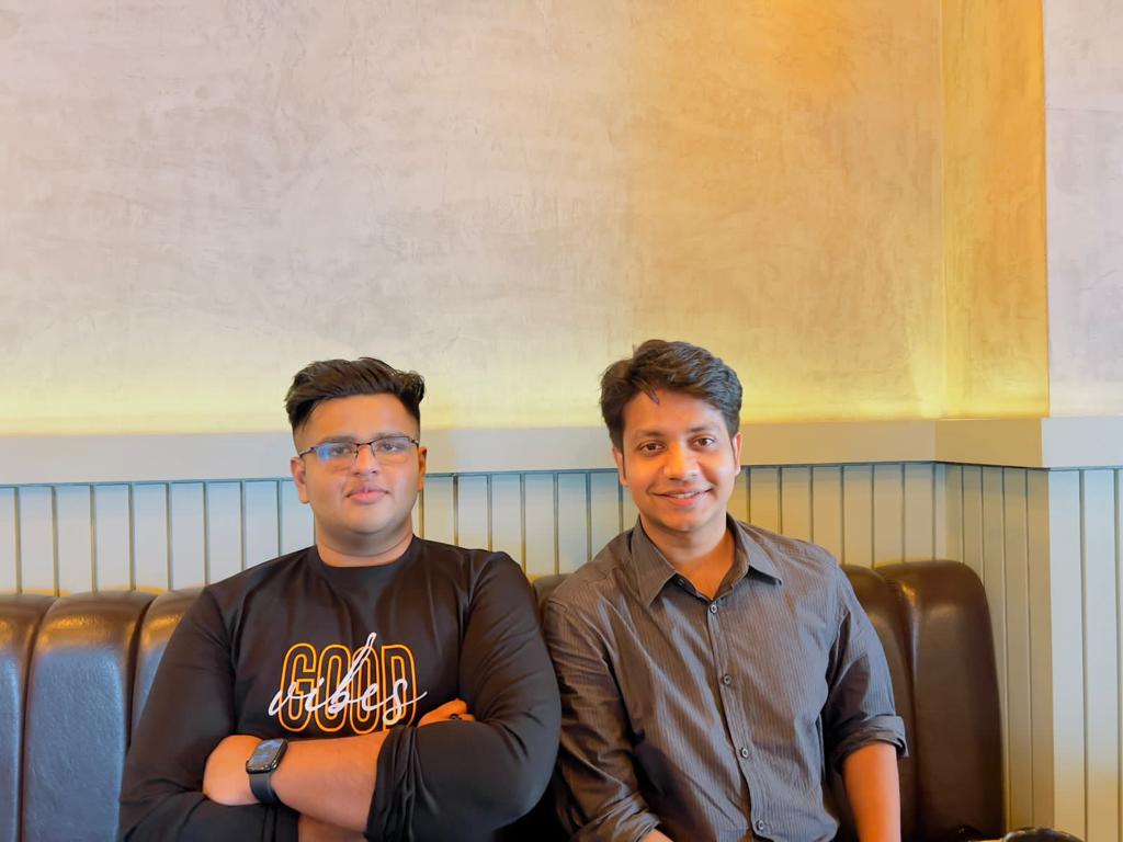 movindowntown's tweet image. Greetings from DA!

Just wanted to let you know that we&apos;re open for submissions. So without any further ado, send us your wonderful urban memories. 😄

#downtownarchive #submissionopen